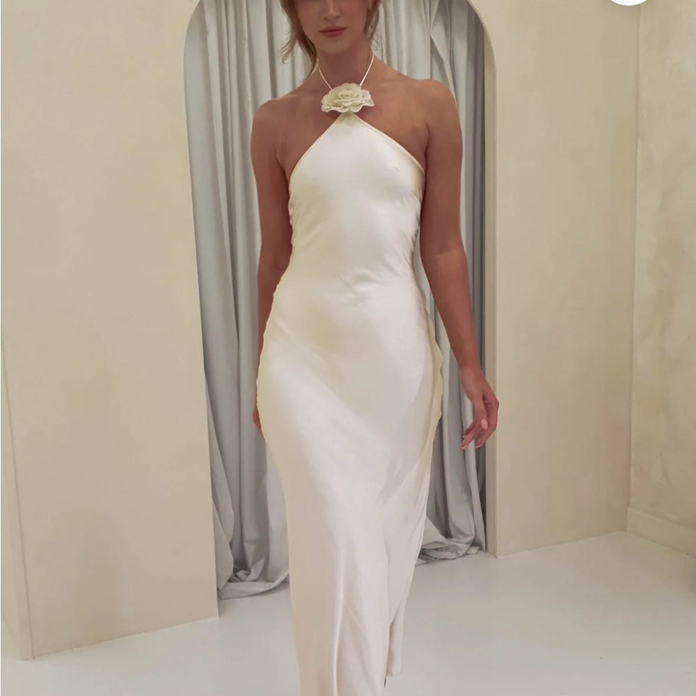 Elegant Cream Halter Dress